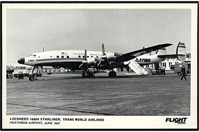 Lockheed 1649A Starline fra Trans World Airlines i Heathrow 1957. Flight International u/no.