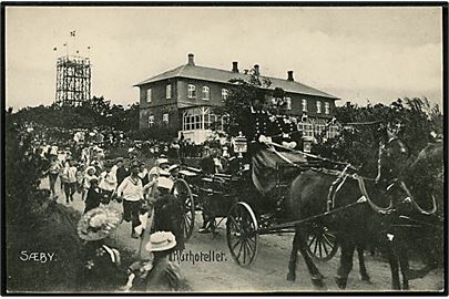 Sæby, kurhotellet under kongebesøget d. 12.8.1908. Chr. L. Andreassen no. 15742.
