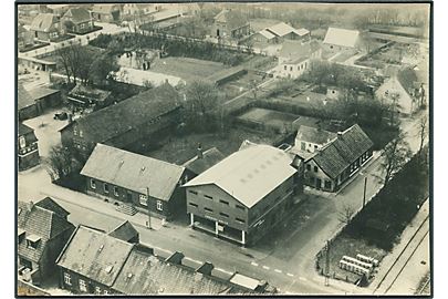 Gørding Mølle set fra luften. Sylvest Jensen Luftfoto u/no. Fotokort. 