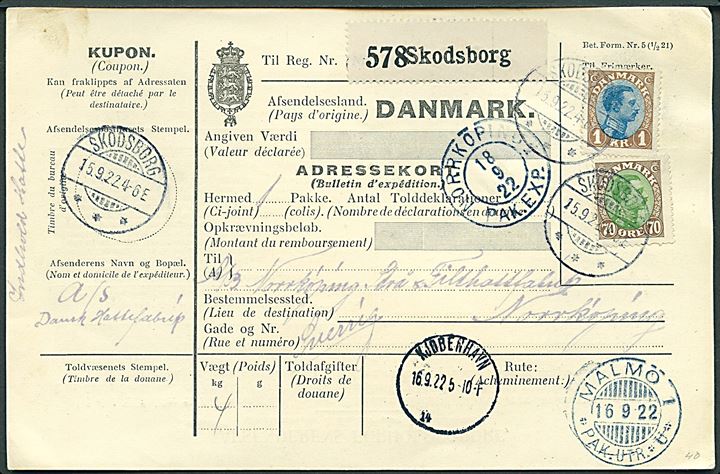70 øre og 1 kr. Chr. X på internationalt adressekort for pakke fra Skodsborg d. 15.9.1922 via Kjøbenhavn og Malmö til Norrköping, Sverige.