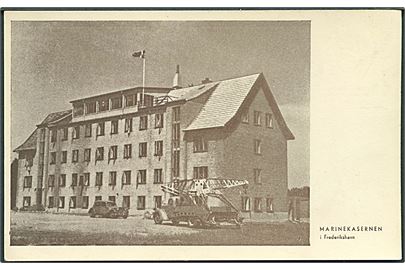 Frederikshavn. Marinekasernen på Turist- og Badehotel beliggende 
v/Frydenstrand med kranvogn. U/no.