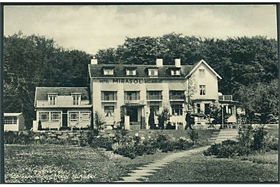 Snekkersten med Hotel Mirasol. Rudolf Olsens Kunstforlag no. 13516. 