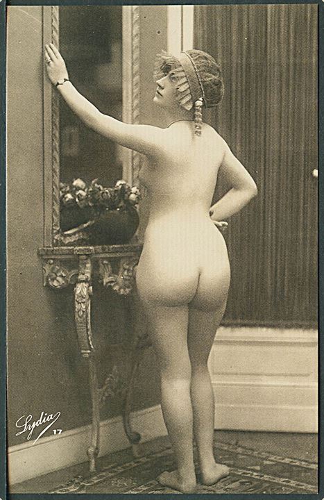 Erotisk postkort. Kvinde ved spejl. Nytryk Stampa PR 115.
