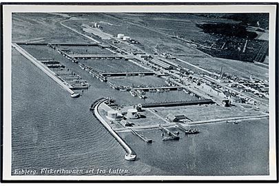 Esbjerg. Fiskerihavnen set fra luften. No. 13198. 