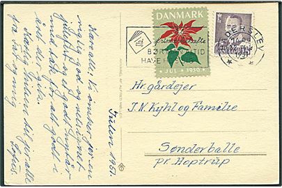 15 øre Fr. IX og Julemærke 1950 provisorisk anvendt i 1951 på Julekort fra Haderslev d. 22.12.1951 til Hoptrup. Restoplaget af Julemærke 1950 blev solgt i 1951, da årets julemærke var udsolgt inden jul. Sjælden. Smuk kvalitet.