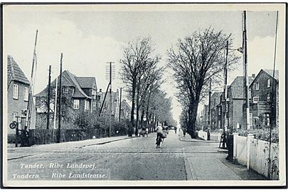 Tønder. Ribe Landevej med jernbaneoverskæring. F. K. Hecht u/no. 