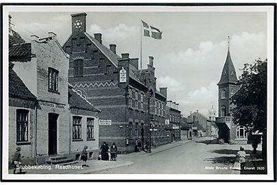 Stubbekøbing. Raadhuset & Gæstgivergaarden Nielsens Minde. Niels Bruuns Forlag no. 2620. 