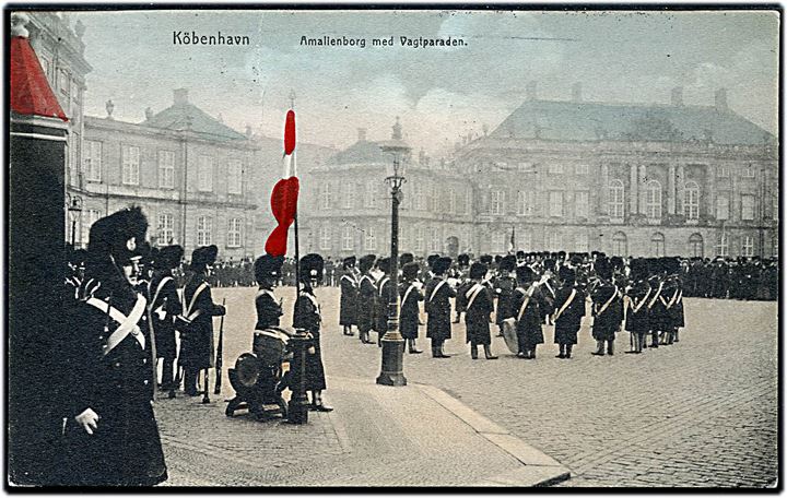 København. Amalienborg med Vagtparaden. U/no. 