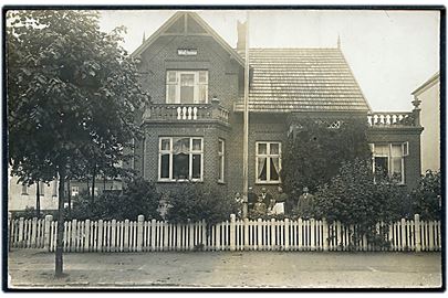 Roskilde, ejendommen Well-Home. Fotokort u/no anvendt i Roskilde.