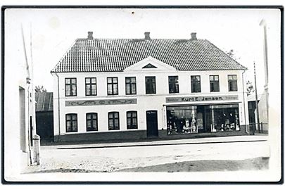 Vojens, Kurt E. Jensen Manufaktur og Trikotage forretning. Fotokort no. 57. Nålehul.