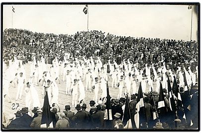 Gymnaster ved stævne. Fotograf Boisen, Sønderborg no. 27.