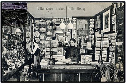 Kallundborg. P. Hansens Enke's butik med salg af postkort!! A. Jeppesen no. 15897. Frimærket er afklippet og der er påsat nyt hjørne!!