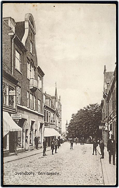 Svendborg. Gerritsgade med Fotograf Haarup. Stenders no. 20898.