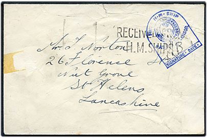 Ufrankeret flådepostbrev stemplet Received from H.M.Ships med blåt censurstempel til St. Helens, England. På bagsiden lukket med fortrykt banderole G.R. Found open or damaged and officially secured med stempel fra St. Helens d. 25.10.1941.