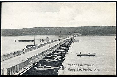 Frederikssund. Kong Frederiks Bro. J.J. Ebbesen no. 6377.