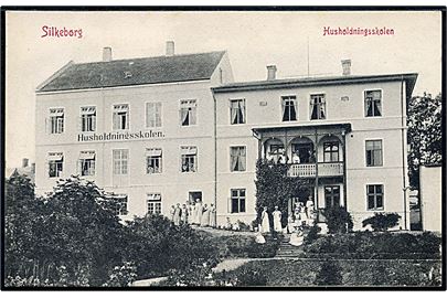 Silkeborg, Husholdningsskole. Warburg no. 870.