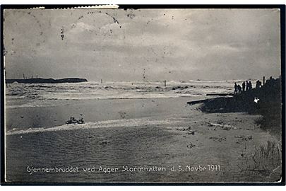 Agger, gennembruddet efter stormnatten d. 5. november 1911. C. Buchholtz no. 27615. Frankeret med 5 øre Fr. VIII og Julemærke 1911 annulleret med stjernestempel KRIK og sidestemplet Vestervig d. 21.12.1911.