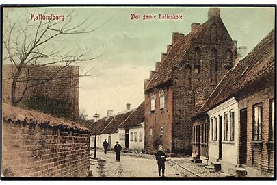 Kalundborg, den gamle Latinskole. Warburg no. 4056.