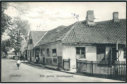 Ordrup, den gamle smedie. Stenders no. 5998.