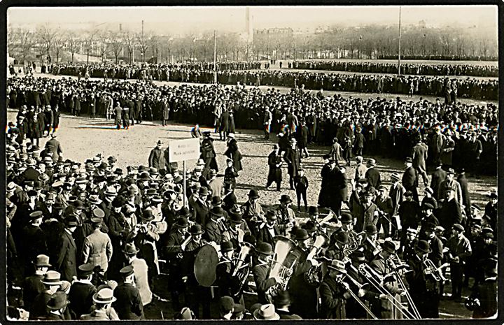 Genforening. Opstilling i Flensburg d. 13.3.1920. Fotokort no. 7654.