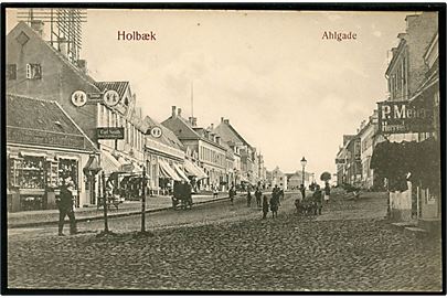 Holbæk, Ahlgade med bl.a. Udslag af Crome & Goldschmidts fabrikker. 