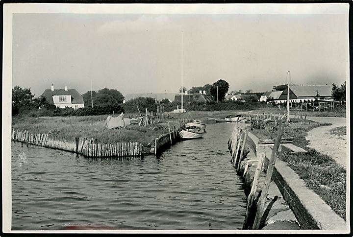 Falsled havn Fotografi ca. 12x18 cm. Forlæg til fremstilling af postkort fra Robert Olsens Kunstforlag. 