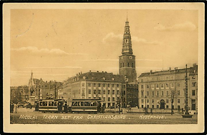 Købh., Nicolai Taarn set fra Christiansborg med sporvogne linie 1 vogn 405. Dansk Lystrykkeri no. 982.