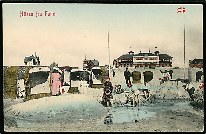 Fanø, Hilsen fra med badestrand og strandhotel. Warburg no. 1280.