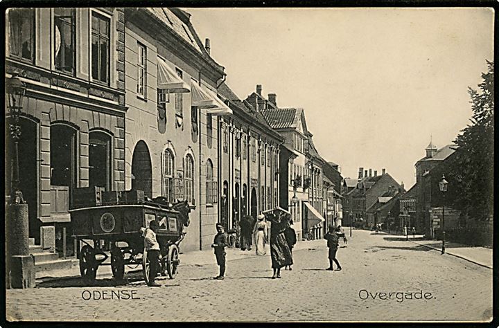 Odense, Overgade med Ølvogn nr. 3 fra Albani Bryggeri. Stenders no. 7184.