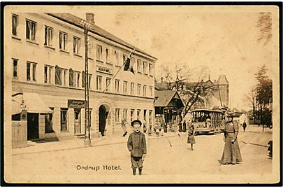 Ordrup Hotel med sporvogn no. 335. Stenders no. 19237. Nusset.