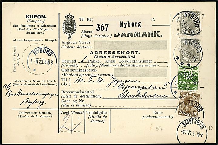 10 øre Bølgelinie, 20 øre og 50 øre (2) Chr. X på 130 øre frankeret internationalt adressekort for pakke fra Nyborg d. 2.11.1923 til Stockholm, Sverige.