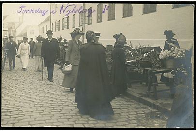 Nykøbing Falser. Torvedag. Fotokort no. 4827.