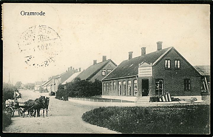 5 øre Fr. VIII på brevkort (Gramrode Grovvare Forretning) annulleret med stjernestempel RAARUP og sidestemplet bureau Horsens - Juelsminde T.3 d. 27.5.1907 til Hedensted.