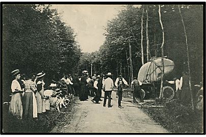 Thurø. Stenen på Thurø Torv hentes i Thurø skov. Fru H. Jepsen & Søn no. 40070.