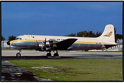 Douglas DC4/C54 Skymaster HH-JMA fra Haiti Air Freight i Miami, USA 1989.