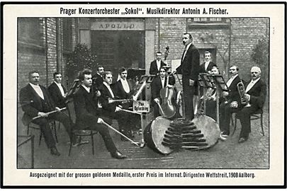 Prag koncertorkester Sokol med musikdirektør Antonin A. Fischer. Reklamekort benyttet i København 1912.