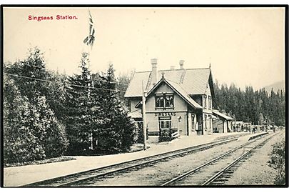 Singsaas jernbanestation på Rørosbanen. N.L.&R. no. 979.