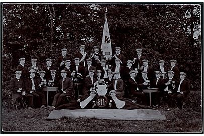 Gruppe elever fra Tønder Seminarium 1907-1910. Fotokort J. Thimm u/no.