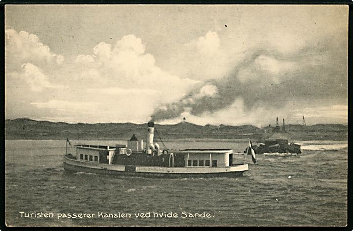 Turisten, S/S, passerer kanalen ved Hvide Sande. Bollerup no. 36494.