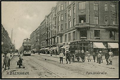 Frederiksberg. Falkoner Alle 50, med sporvogn Tværlinien vogn no. 32. Dansk Industri no. 16. 