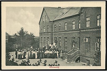 Ollerup Folkehøjskole. Aftensang ved Borgen. Kortet er uden adresselinier.