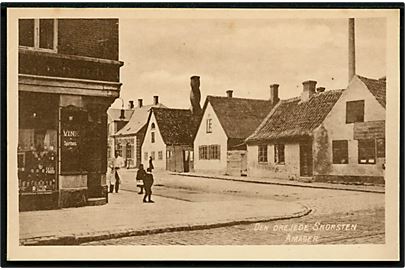 Købh., Amagerbrogade hj. Englandsgade med smedje med det drejede skorsten. Dansk Lystrykkeri no. 1109.