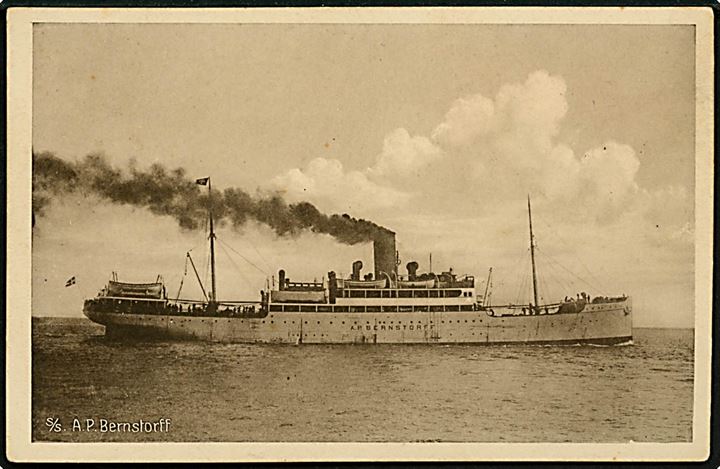 A. P. Bernstorff, S/S, DFDS Englandsbåd. Stenders no. 34751.