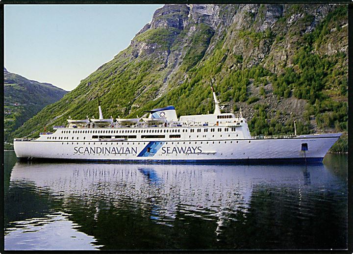 Winston Churchill, M/S, DFDS Scandinavian Seaways i Geiranger Fjord, Norge. U/no. Har været opklæbet.