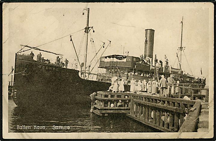 Odense, S/S, DFDS rutebåd København-Samsø-Odense i Ballen havn. Stenders no. 59287. Vanskeligt kort i meget slidt kvalitet.