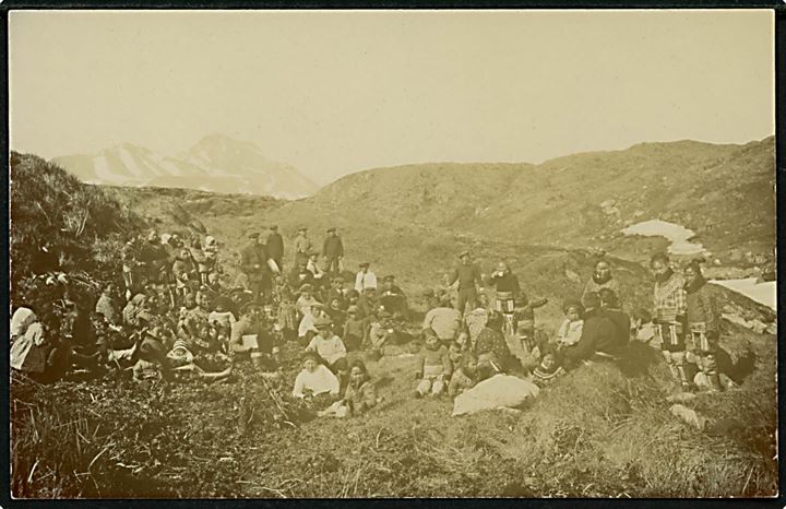 Grønland, udflugt i Arsuk området. Fotokort ca. 1910 u/no.