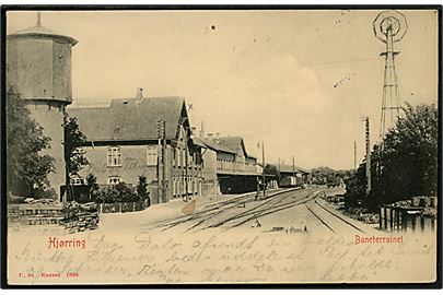 Hjørring. Baneterrainet med Stationen og Posthuset. Stenders no. 1068. Nålehul!.