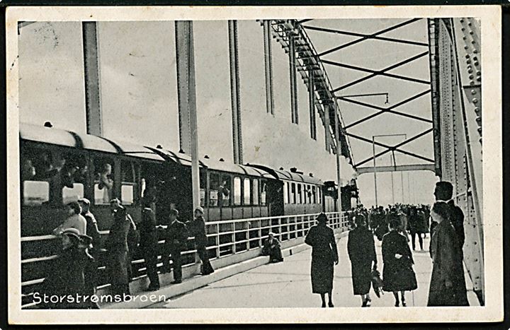 Storstrømsbroen med damptog. Stenders no. 76614. Ældre kort benyttet 1957. Har været opklæbet.