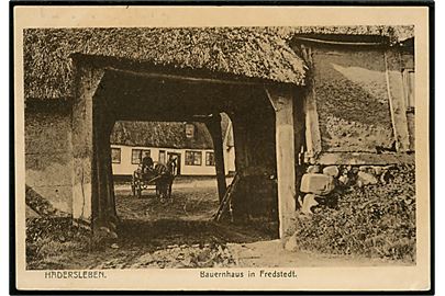 Haderslev, Bauernhaus in Fredstedt. Gutenberg no. 11. Anvendt som ufrankeret feltpostkort fra soldat ved 20. M.G.K, Lager Skovby, Sammelstelle Flensburg annulleret med ovalt bureaustempel Hamburg - Vamdrup Bahnpost Zug 41 d. 12.6.1917 til Haderslev.