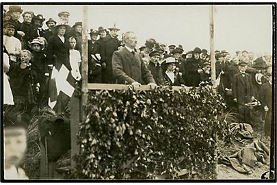 Genforening. Gaardejer Thomsen fra Kegnæs byder velkommen. Fotokort u/no.